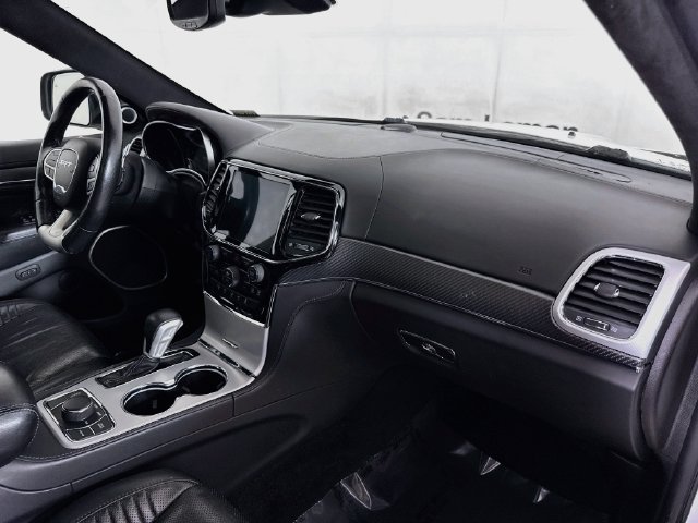 Used 2019 Jeep Grand Cherokee SRT AWD/4WD image 29