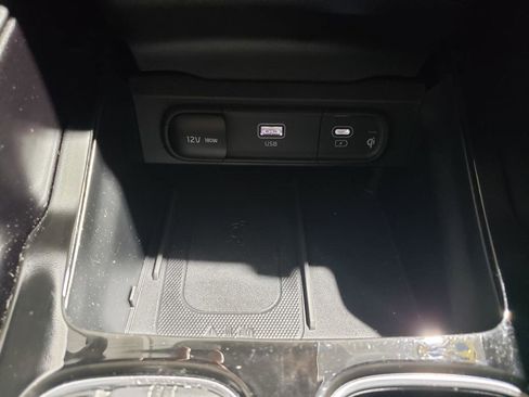 Used 2025 Kia Telluride EX X-Line image 18