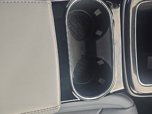 Used 2022 Lincoln Nautilus Reserve w/ Equipment Group 202A image 15