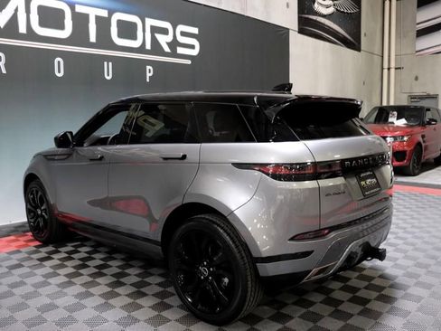 Used 2021 Land Rover Range Rover Evoque R-Dynamic SE image 4