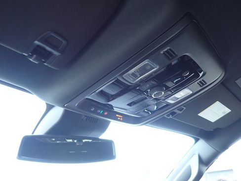 New 2026 GMC Yukon Elevation image 26