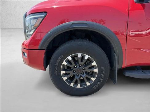 Used 2021 Nissan Titan PRO-4X w/ Pro-4x Convenience Package AWD/4WD image 23