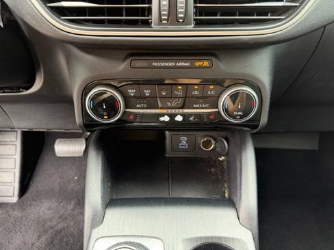 Used 2022 Ford Escape SEL FWD image 20