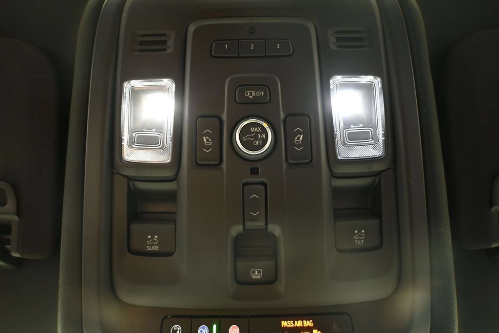 Used 2024 GMC Yukon Denali w/ Denali Reserve Package AWD/4WD image 27