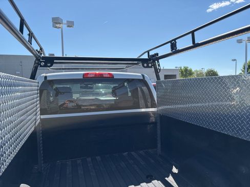 Used 2017 Chevrolet Silverado 2500 W/T w/ WT Convenience Package AWD/4WD image 4