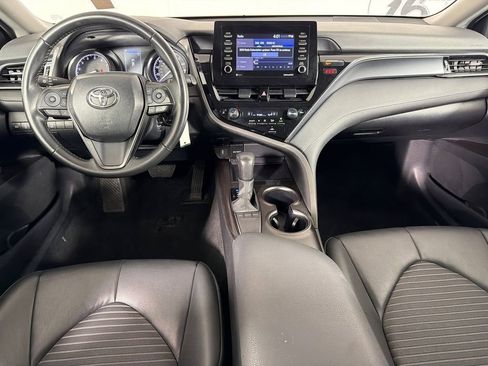 Used 2024 Toyota Camry SE image 22