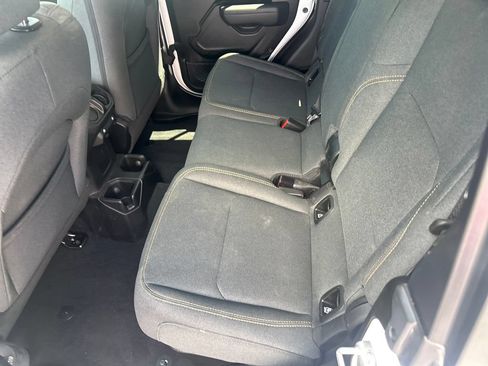 Used 2025 Jeep Gladiator Sport AWD/4WD image 28
