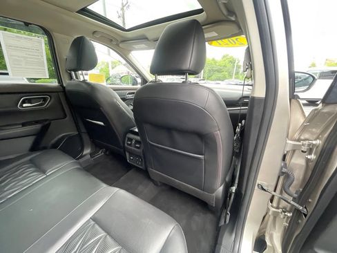 Used 2021 Nissan Rogue Platinum AWD/4WD image 22