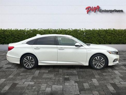 Used 2020 Honda Accord Touring image 8
