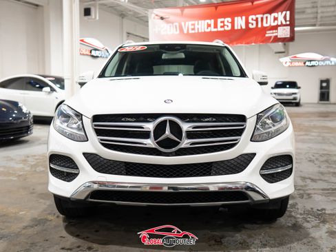 Used 2016 Mercedes-Benz GLE 350 w/ Premium Package image 2