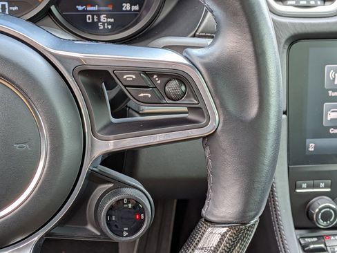 Certified 2024 Porsche 718 Cayman RWD image 10