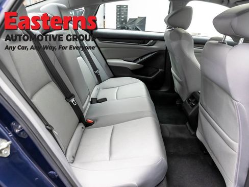 Used 2019 Honda Accord EX image 21