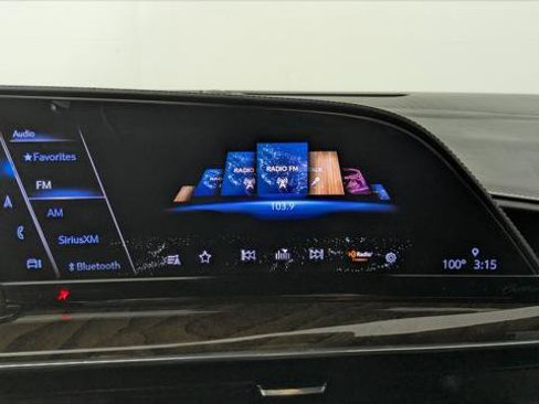 Used 2021 Cadillac Escalade Premium Luxury Platinum AWD/4WD image 32