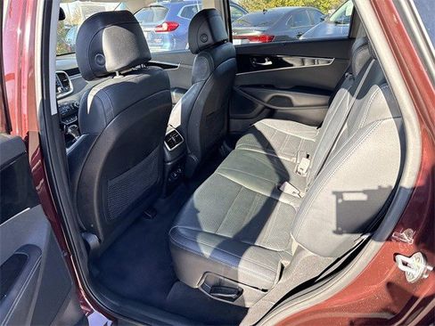 Used 2017 Kia Sorento EX w/ EX V6 Premium Package image 16