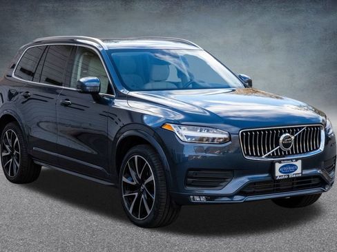 Used 2021 Volvo XC90 T6 Momentum w/ Climate Package image 10