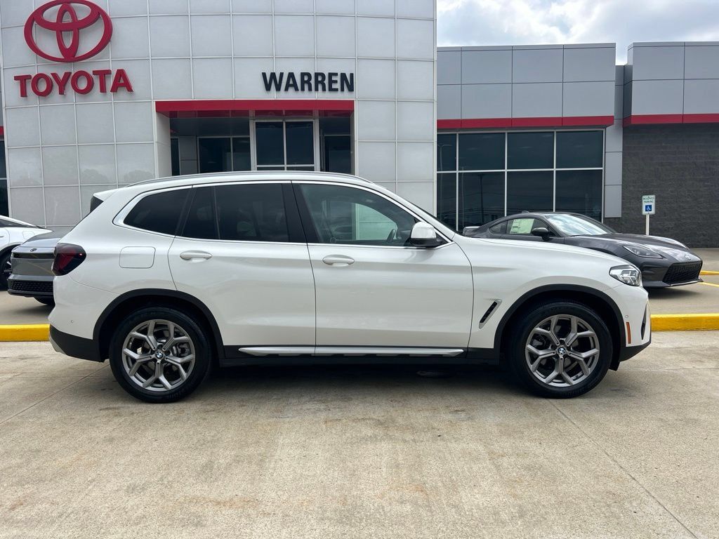 Used 2023 BMW X3 xDrive30i AWD/4WD image 9