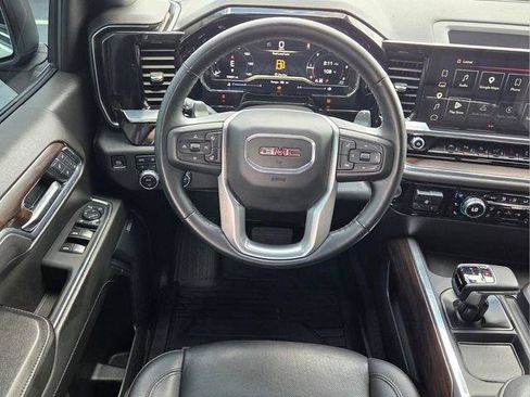 Certified 2025 GMC Sierra 1500 SLT w/ SLT Premium Plus Package AWD/4WD image 15