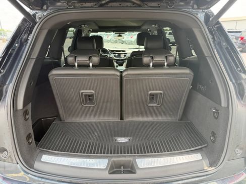 Used 2021 Cadillac XT6 Premium Luxury FWD image 11
