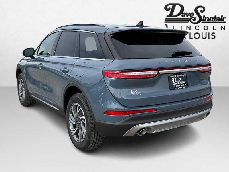 Used 2025 Lincoln Corsair AWD w/ Equipment Group 101A image 7