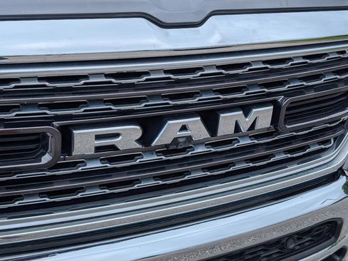 Used 2020 RAM 1500 Limited AWD/4WD image 9