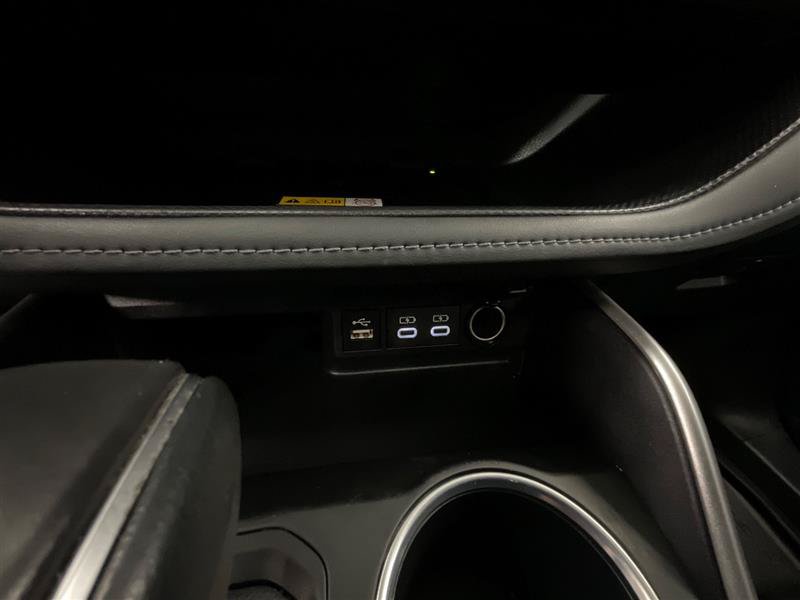 Used 2023 Toyota Highlander XLE FWD image 17