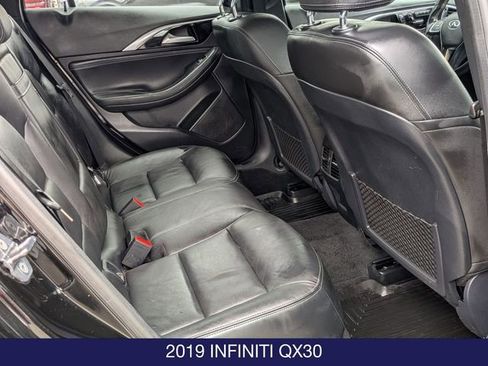 Used 2019 INFINITI QX30 AWD image 26