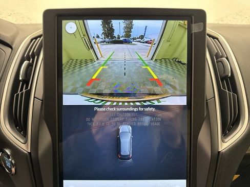 New 2024 Ford Edge SE w/ Black Appearance Package image 8