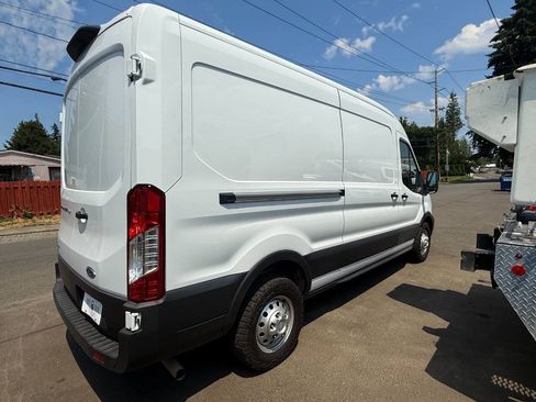 Used 2023 Ford Transit 250 Medium Roof AWD image 6