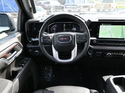 Used 2025 GMC Sierra 1500 SLT RWD image 28