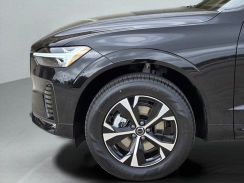 Used 2026 Volvo XC60 B5 Core AWD/4WD image 33