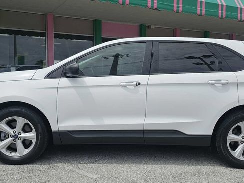Used 2020 Ford Edge SE AWD/4WD image 2