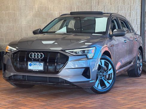 Used 2021 Audi e-tron Premium w/ Convenience Plus Package image 2