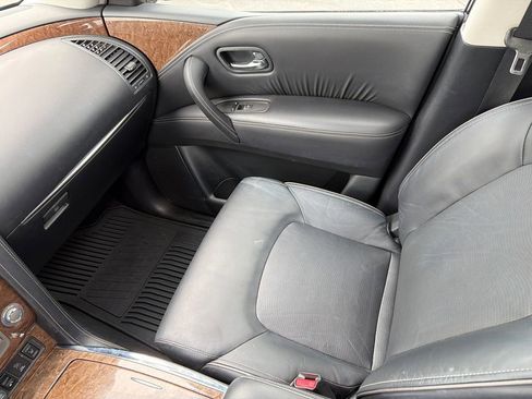 Used 2017 INFINITI QX80 4WD w/ Driver Assistance Package image 21