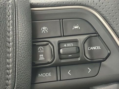 New 2026 Toyota 4Runner Limited AWD/4WD image 26