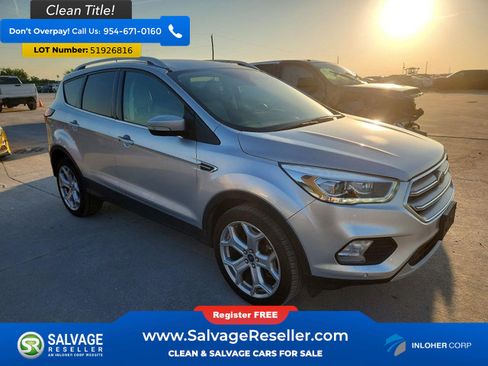Used 2019 Ford Escape Titanium w/ U9j03 - Titanium Tow Package AWD/4WD image 5