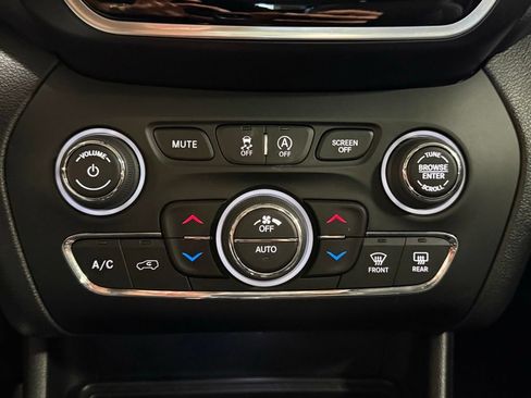Certified 2020 Jeep Cherokee Limited AWD/4WD image 14