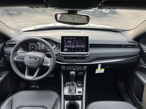 New 2026 Jeep Compass Limited image 11