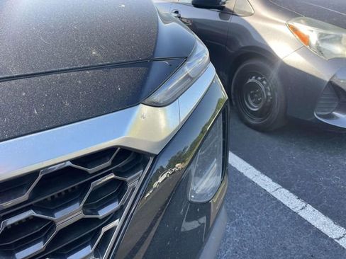 Used 2020 Hyundai Santa Fe SEL image 5