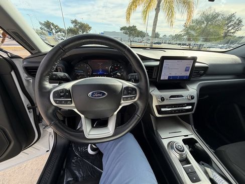 Used 2021 Ford Explorer XLT w/ Class III Trailer Tow Package image 10