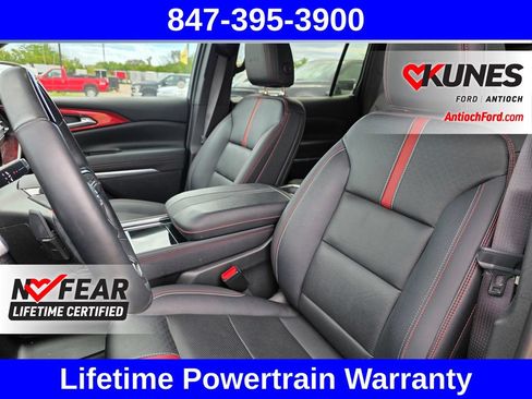 Used 2024 Chevrolet Traverse RS AWD/4WD image 27