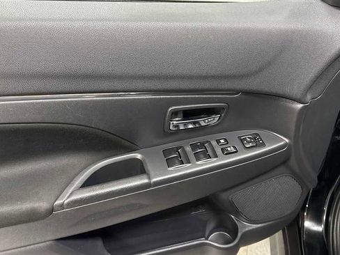 Used 2020 Mitsubishi Outlander Sport ES image 15