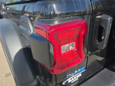 New 2025 Jeep Wrangler Unlimited Rubicon 4xe w/ Technology Group image 33