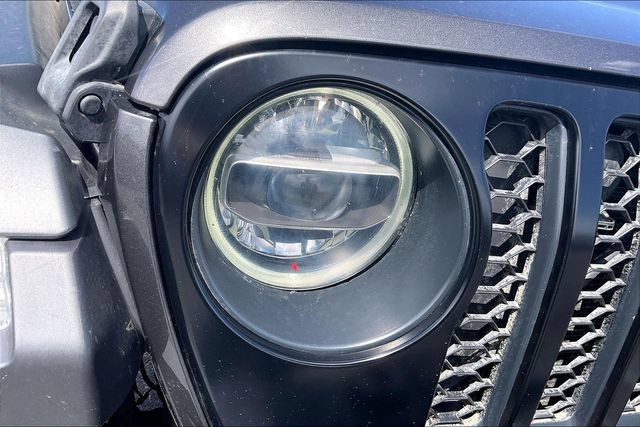 Used 2022 Jeep Gladiator Rubicon w/ LED Lighting Group AWD/4WD image 32