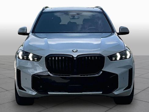 Used 2025 BMW X5 sDrive40i w/ M Sport Package RWD image 3
