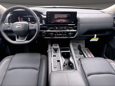 New 2026 Nissan Pathfinder SL w/ SL Premium Package FWD image 5