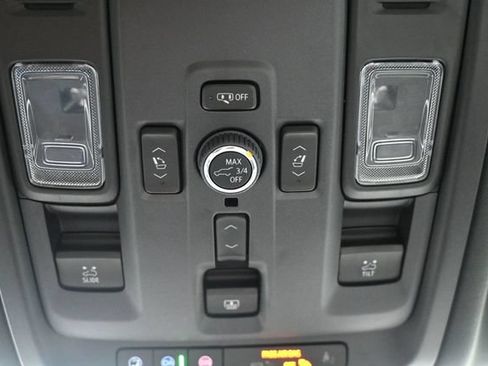 Used 2025 Chevrolet Tahoe Premier w/ Sun And Tow Package AWD/4WD image 35