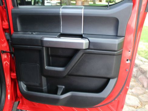 Used 2019 Ford F150 XLT w/ Equipment Group 302A Luxury image 15