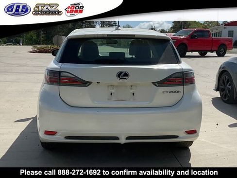 Used 2013 Lexus CT 200h w/ Premium Pkg w/Backup Camera FWD image 2