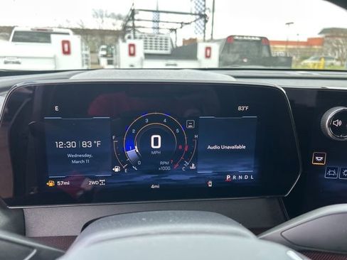 New 2026 Chevrolet Traverse Z71 w/ Driver Confidence Package AWD/4WD image 21