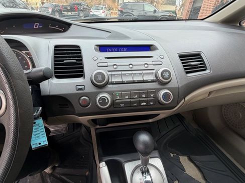 Used 2010 Honda Civic LX image 12